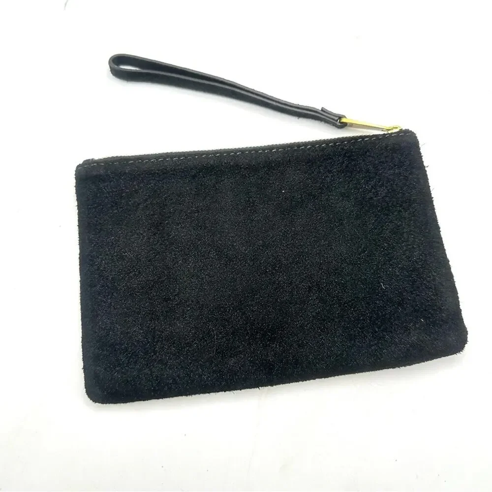 FOSSIL women's black leather wristlet zipper closure